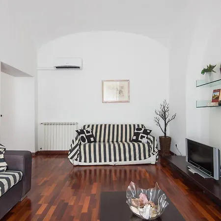 Colosseo Cozy Appartement *